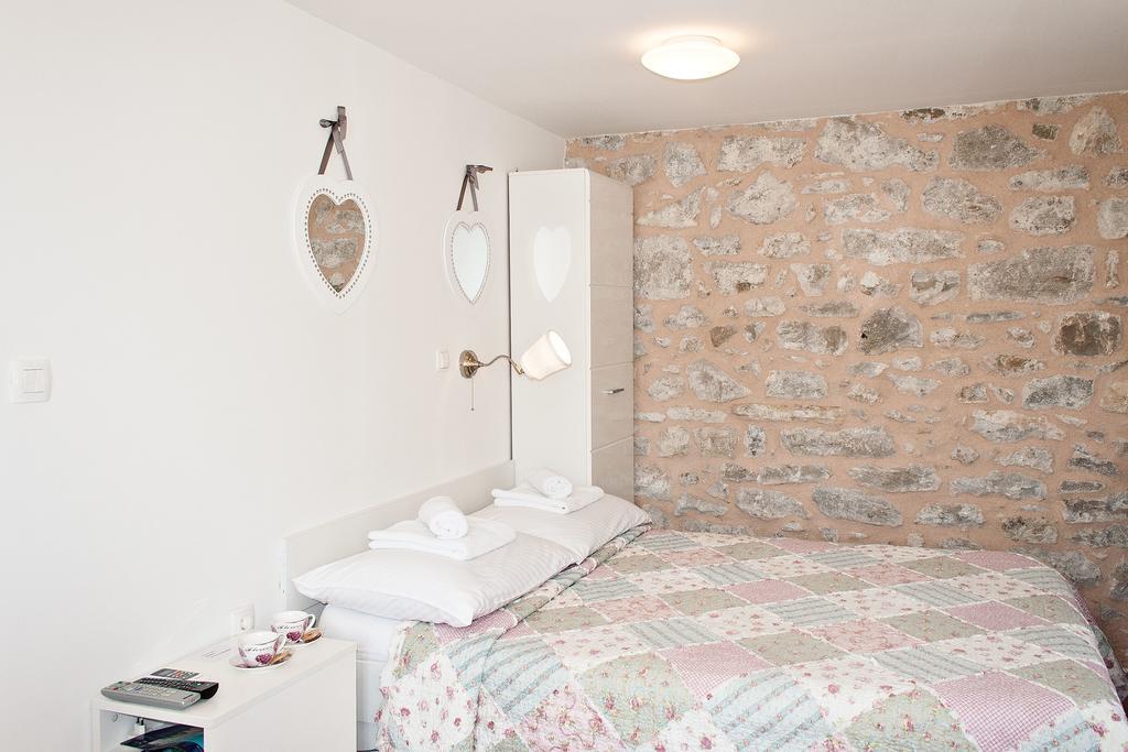 Guest House Babina - Apartments King & Queen Split Room photo