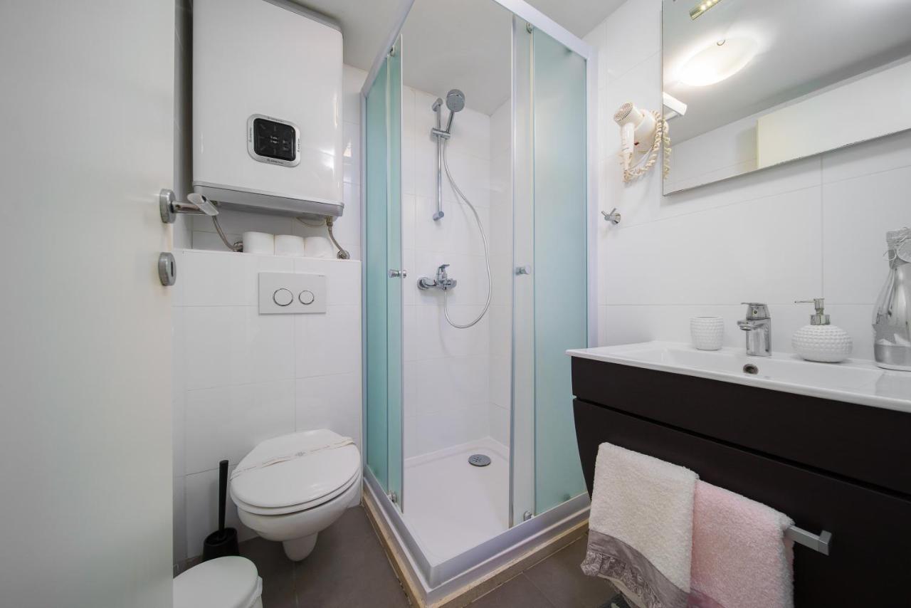 Guest House Babina - Apartments King & Queen Split Exterior photo